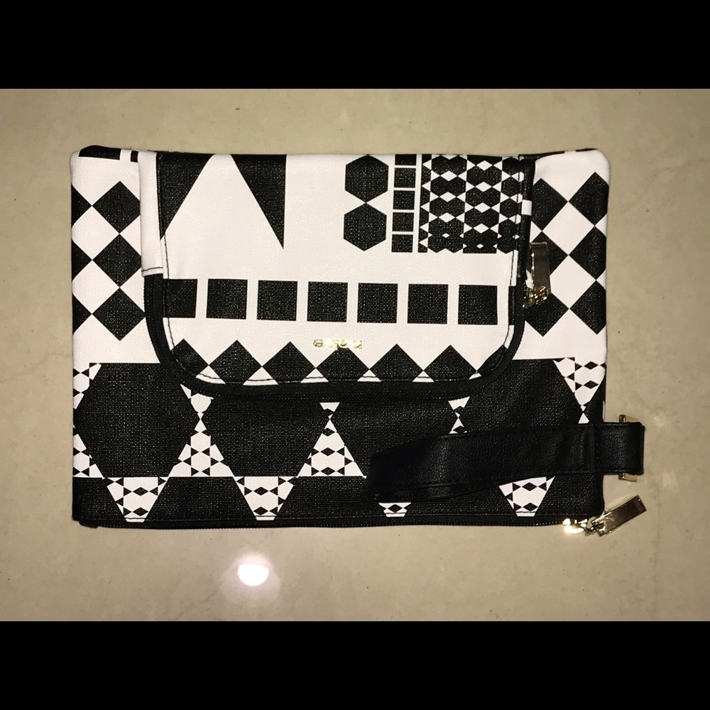 Bebe purse basically brand new